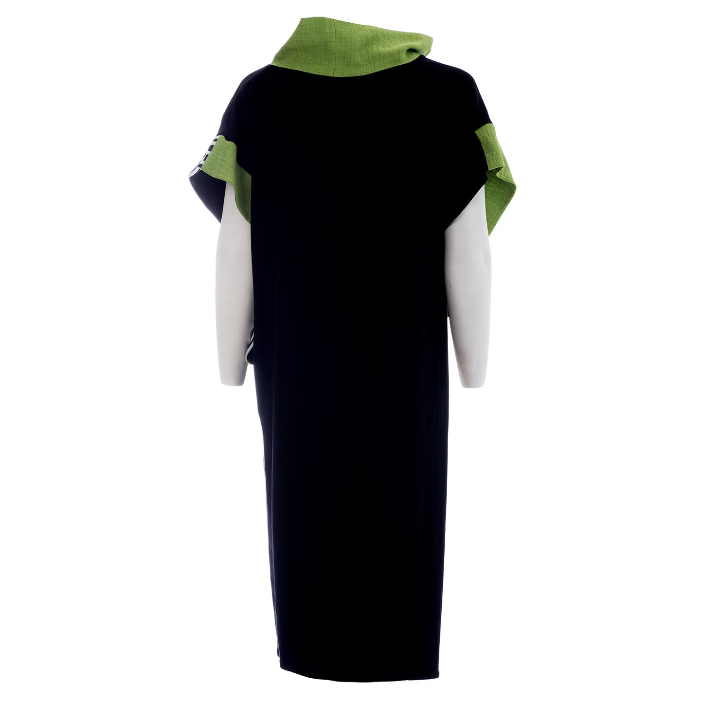 Effortless Flow: Seva's Asymmetric Loose poncho ss.24.se.115