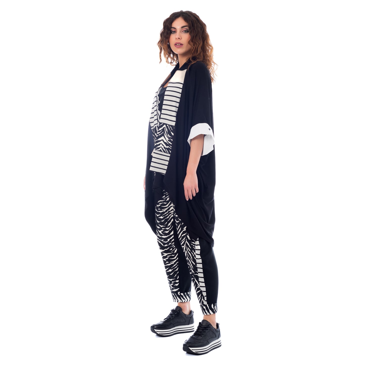 Sophisticated Stripes: Seva's Elegant Striped Jacket ss.24.se.120