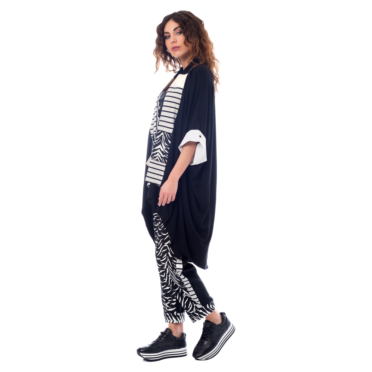Sophisticated Stripes: Seva's Elegant Striped Jacket ss.24.se.120