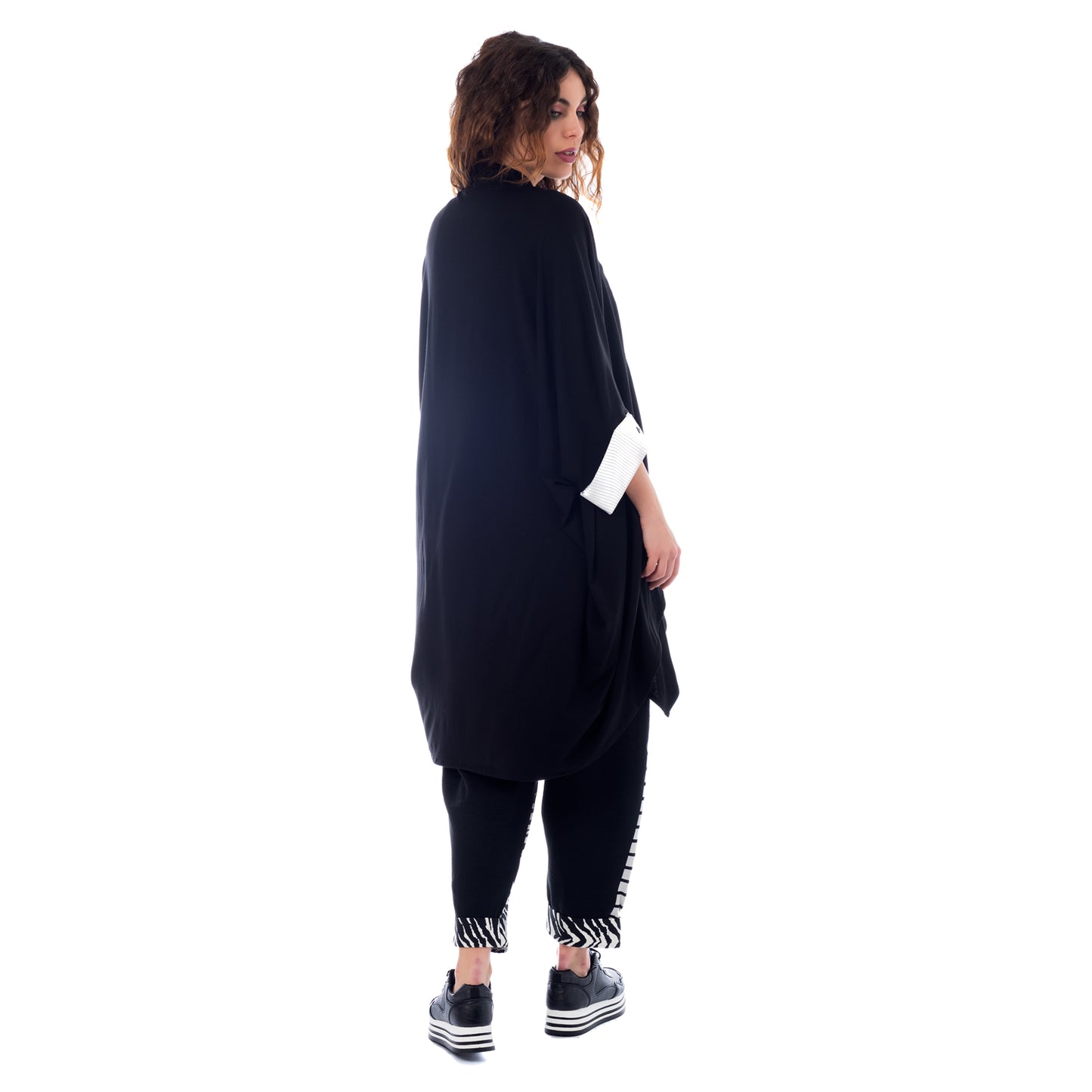 Sophisticated Stripes: Seva's Elegant Striped Jacket ss.24.se.120