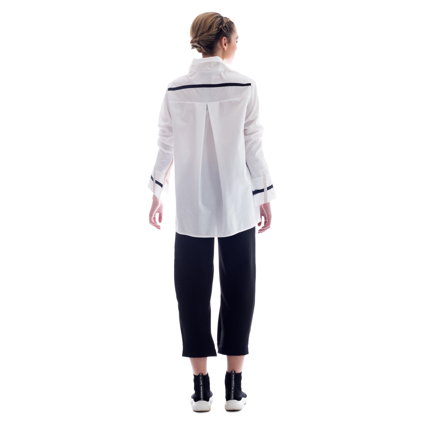 Seva's Asymmetric Shirt: Vibrant Elegance ss.24.se.183