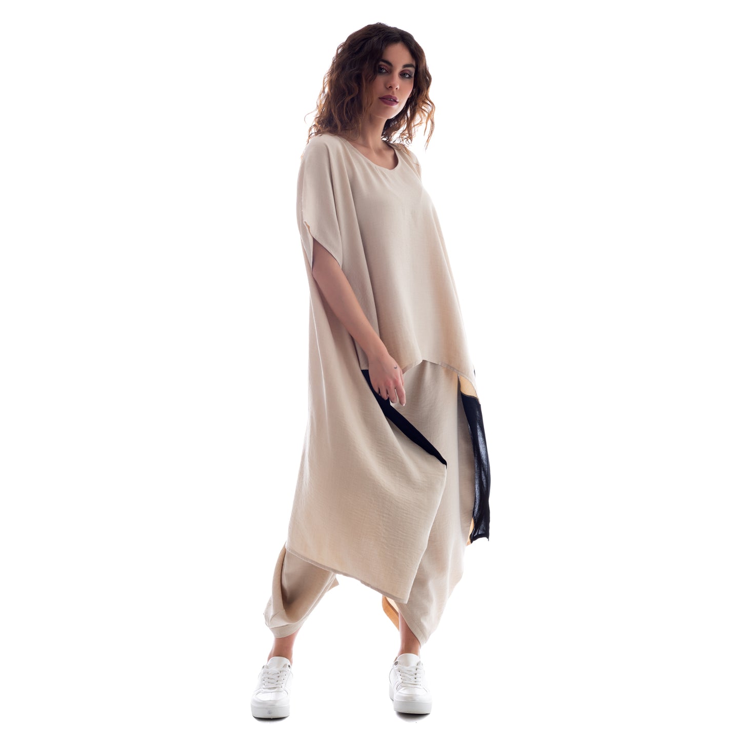 Duo Harmony: Seva's Long Asymmetric Two-Tone Tunic ss.24.se.084