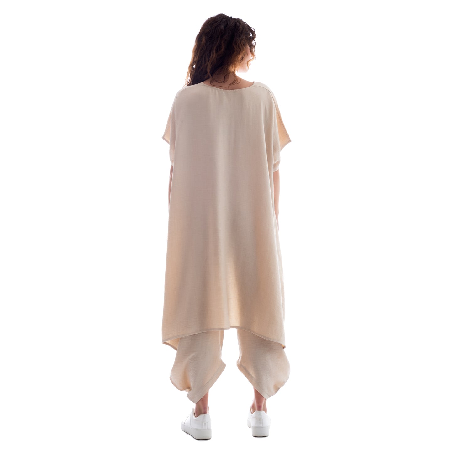 Duo Harmony: Seva's Long Asymmetric Two-Tone Tunic ss.24.se.084