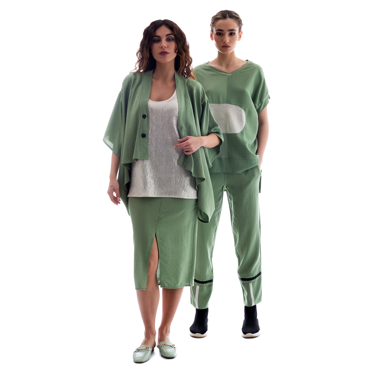 Seva's Crop Asymmetric jacket: Modern Edge ss.24.se.170