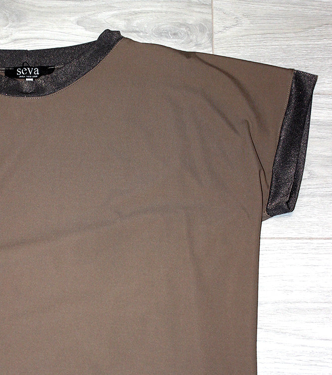 SS.082.TUNIC