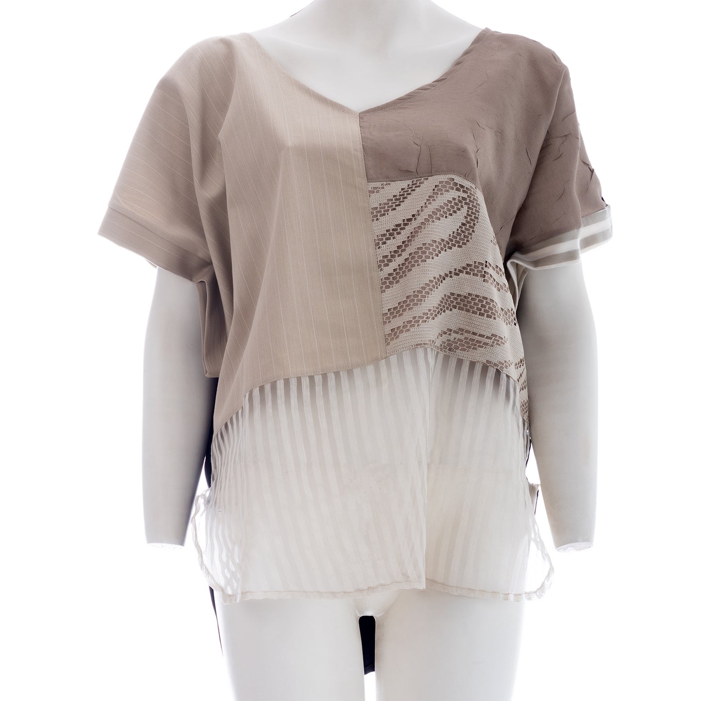 Chic Contrast: Seva's Multi-Fabric Asymmetric Blouse ss.24.se.119