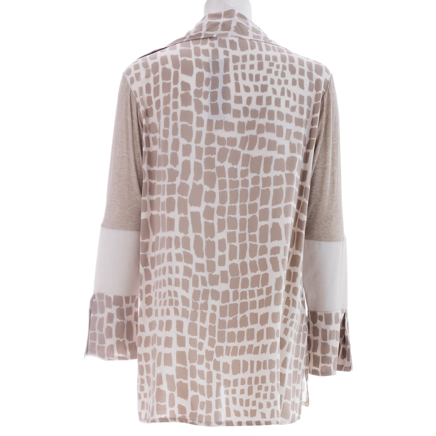 Printed Chic: Seva's Stylish Shirt ss.24.se.174