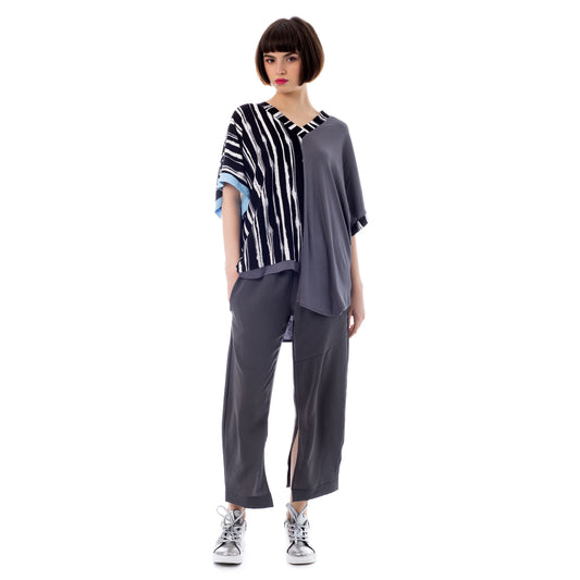 Effortless Chic: Seva's Striped Loose Tunic ss.24.se.017