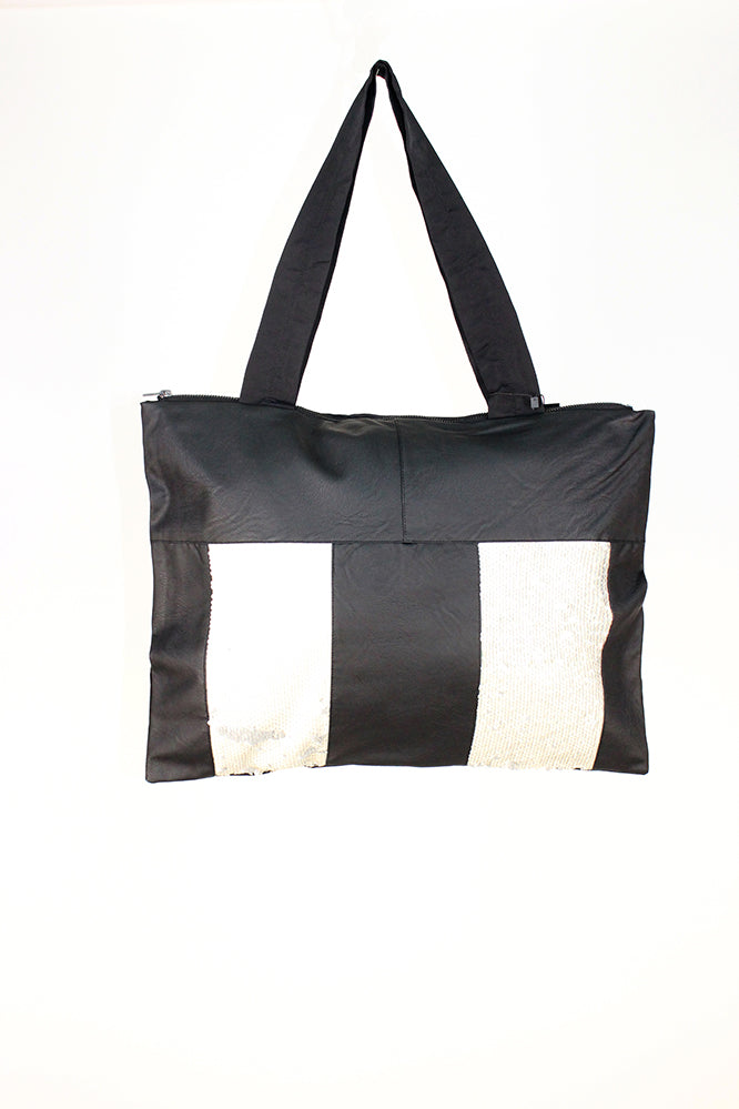 BA.021 MIDDLE BAG