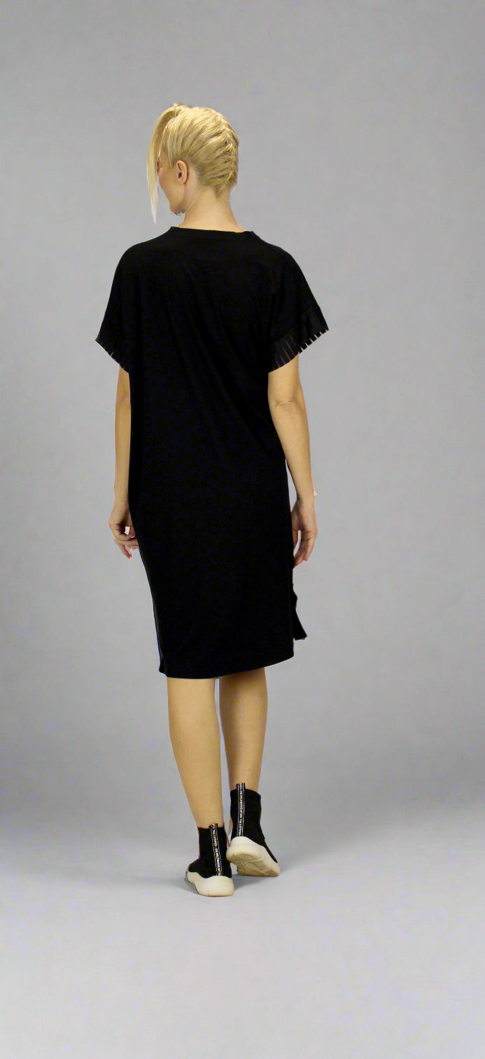 SS.25.SE.081.DRESS