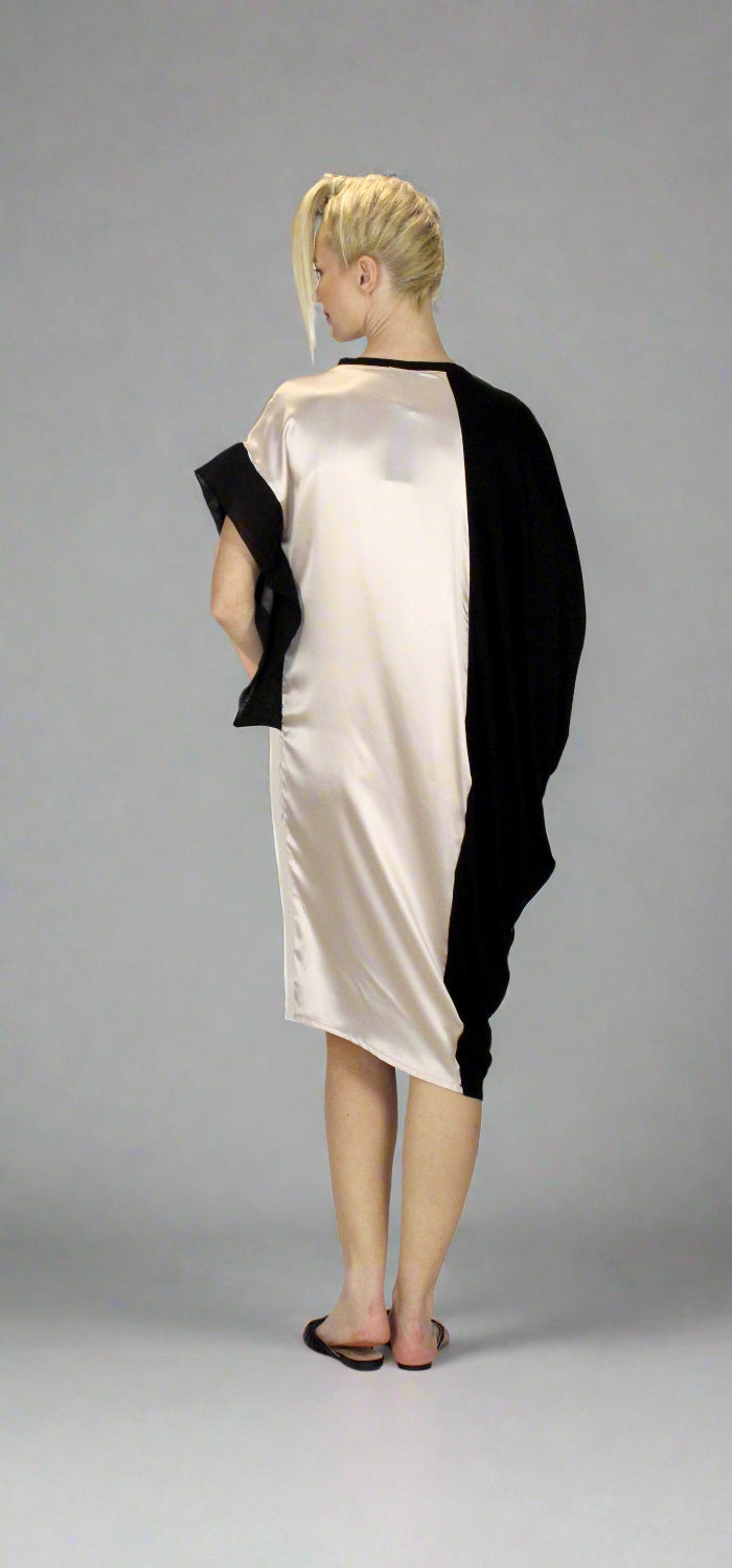 SS.25.SE.056.DRESS