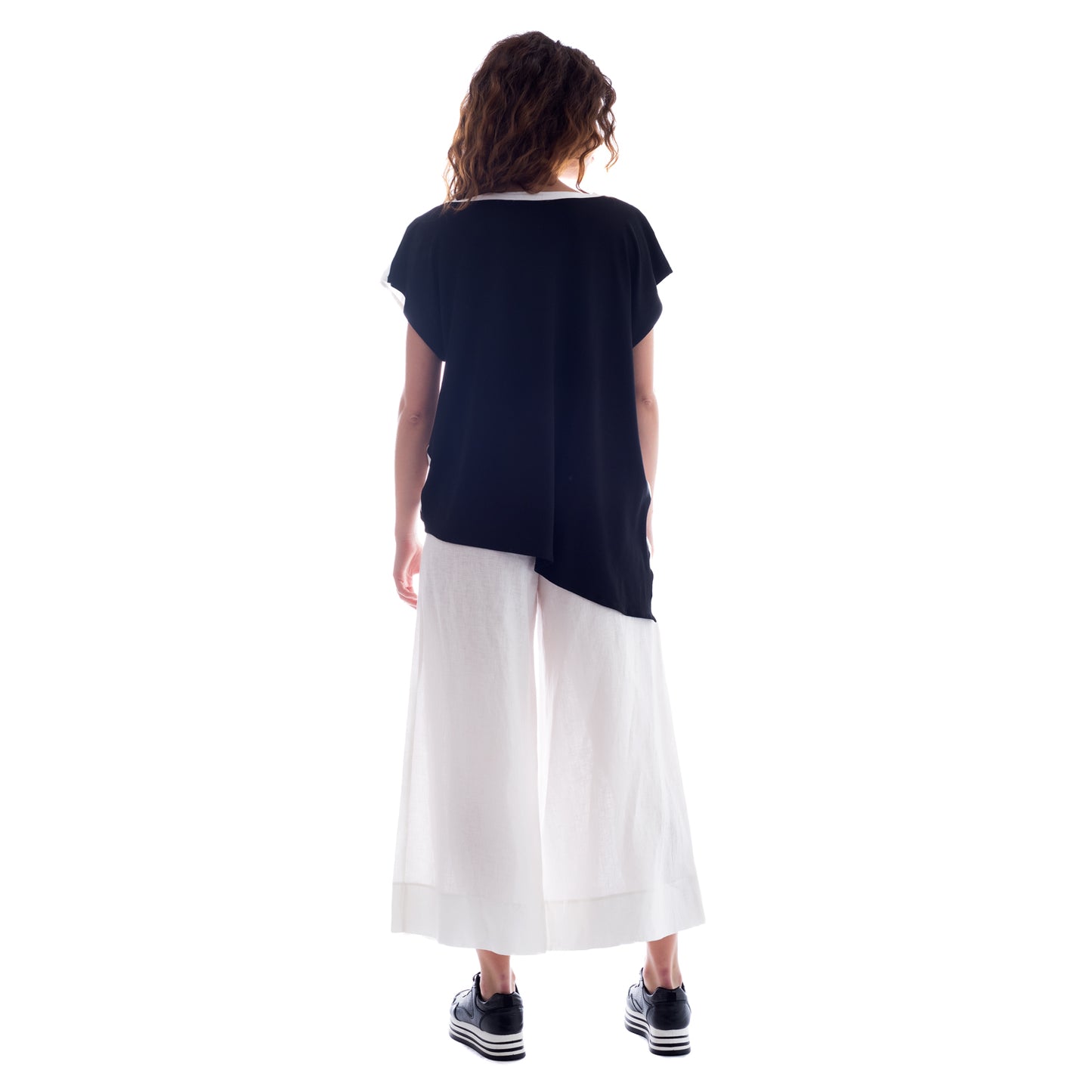 Effortless Charm: Seva's Casual Blouse ss.24.se.080