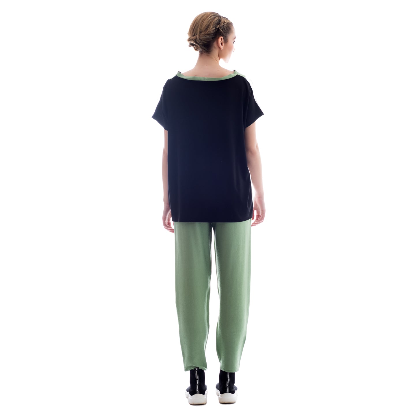 Contemporary Comfort: Seva's Stylish Pants ss.24.se.049