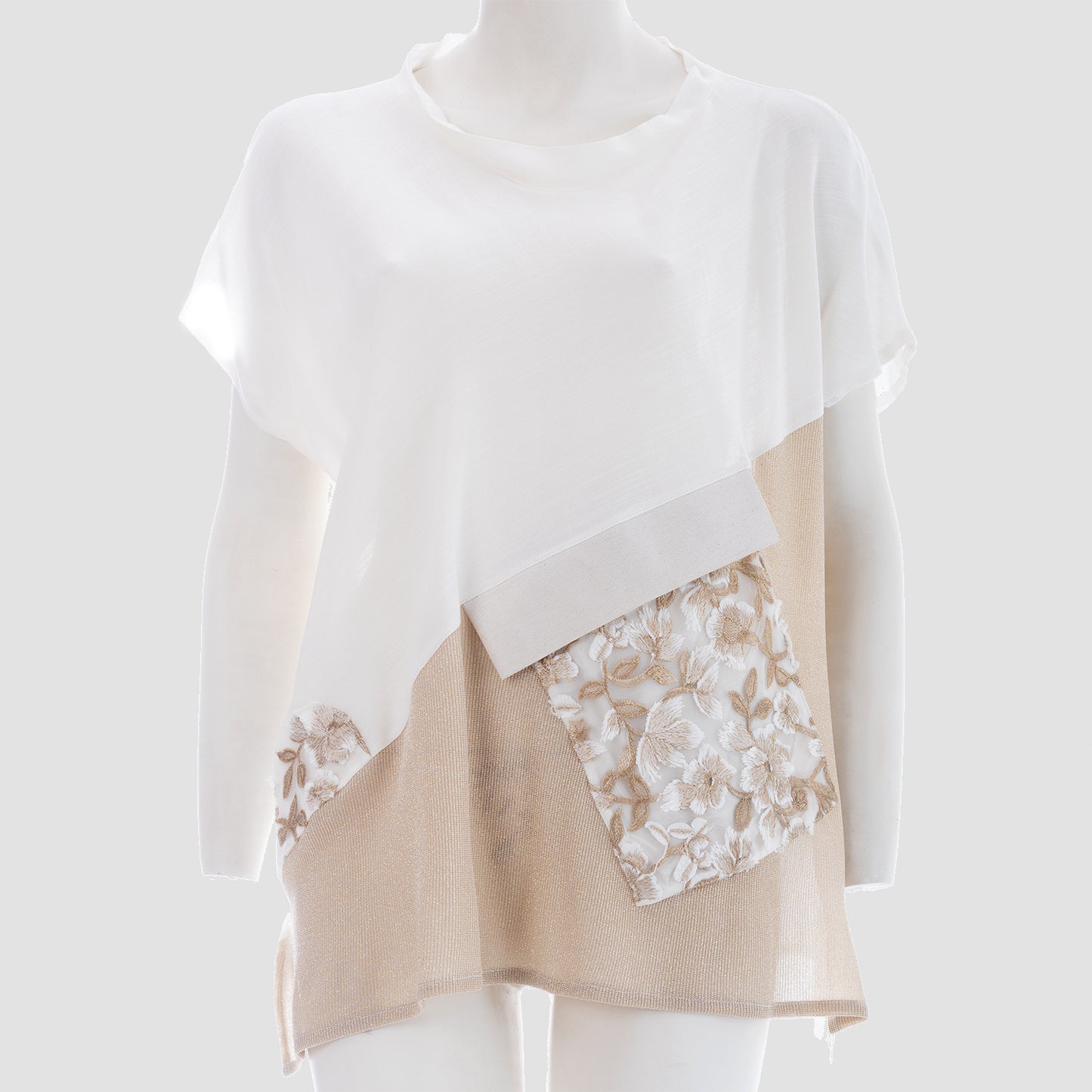 Seva's Mixed-Fabric Blouse: Contemporary Fusion ss.24.se.140