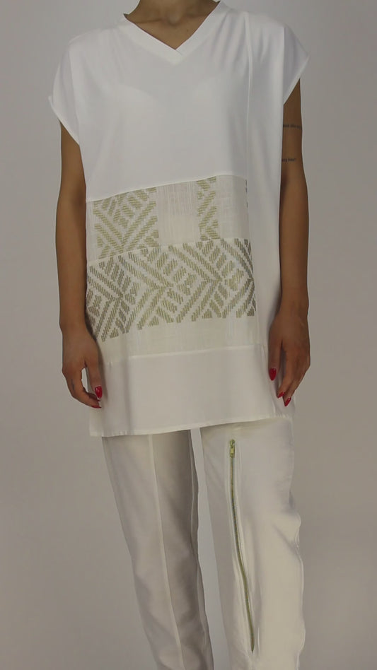 SS.001.TUNIC