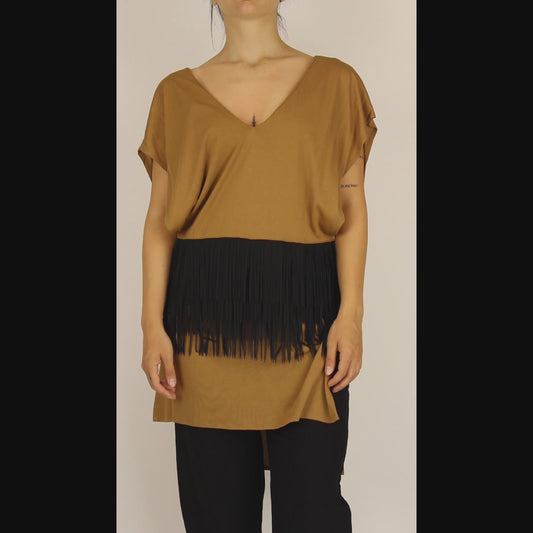 SS.143.TUNIC
